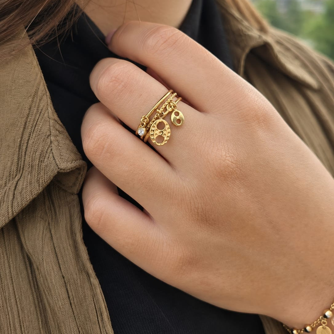 AMULETTE – Bague dorée ajustable à pampilles
