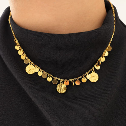 CASSANDRA-Collier doré à médaillons martelés