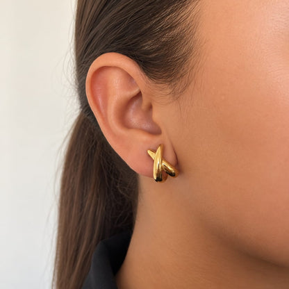 AURA – boucles d'oreilles  croisées dorées