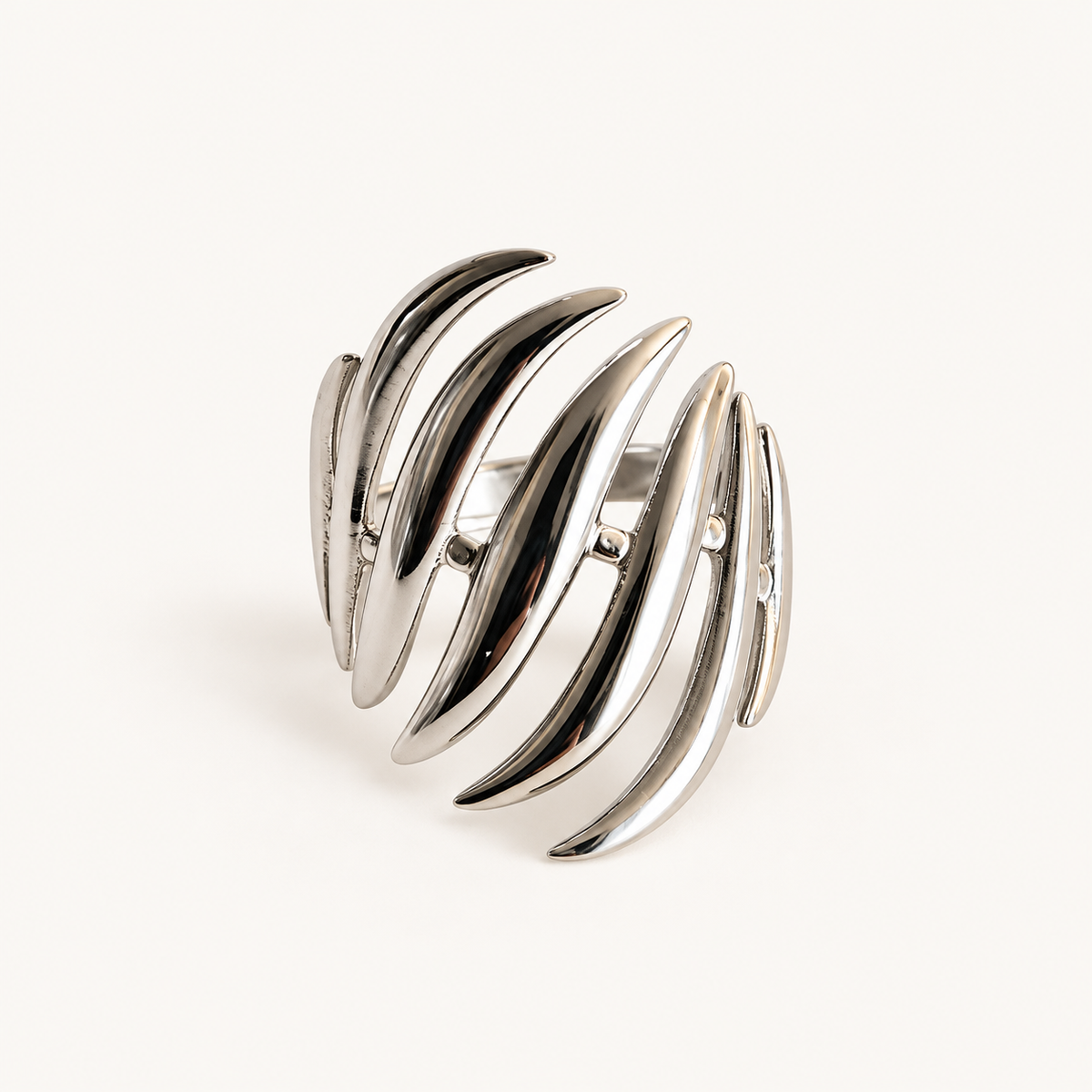 ONDINE – Bague argentée ajustable effet vagues