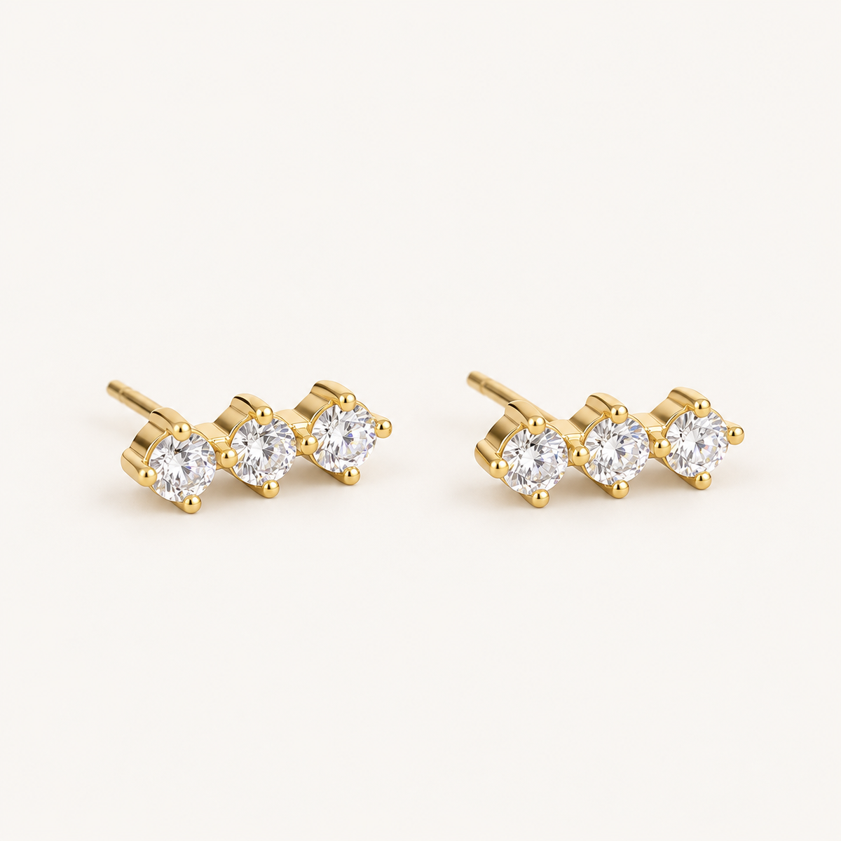 LAMAR – Boucles d’oreilles à trois pierres brillantes