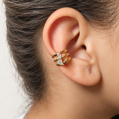 LINA – Bague d’oreille dorée triple rang