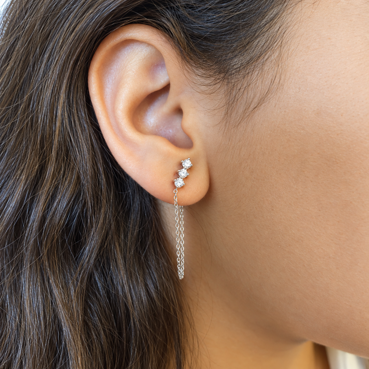 CRISTAL – Boucles d’oreilles à trois pierres et chaîne