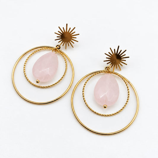 RIHANA - Boucles d'oreilles soleil  dorées avec pierre rose